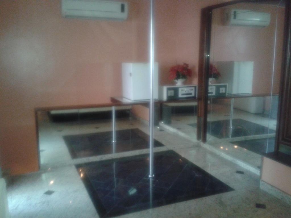 Comodoro 2*