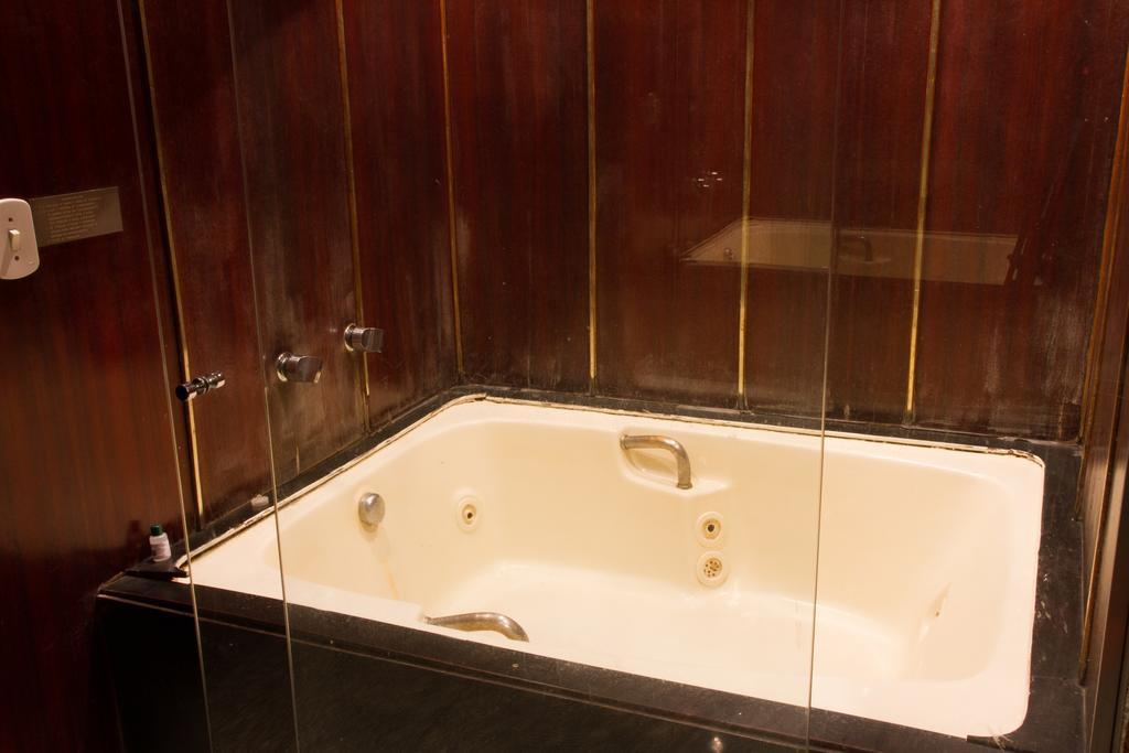 Hotel del amor Comodoro 2*